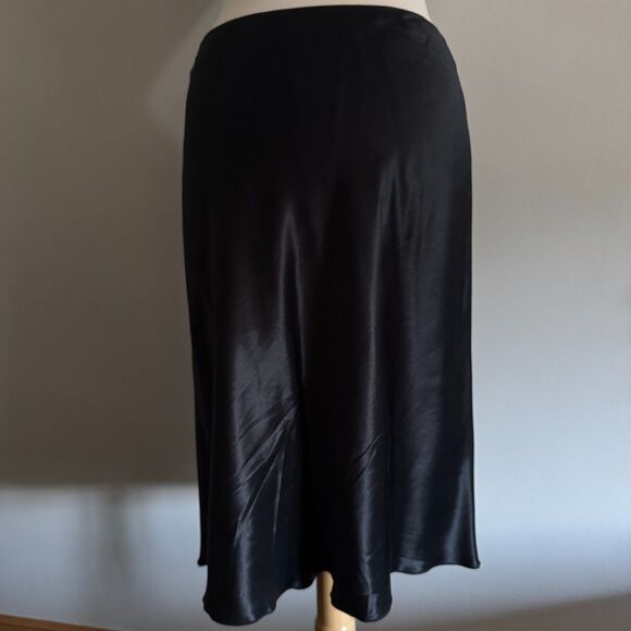 Italian Designer Emporio Armani Silk Blend Black Skirt | EU 44 US 8/Medium - Picture 3 of 12